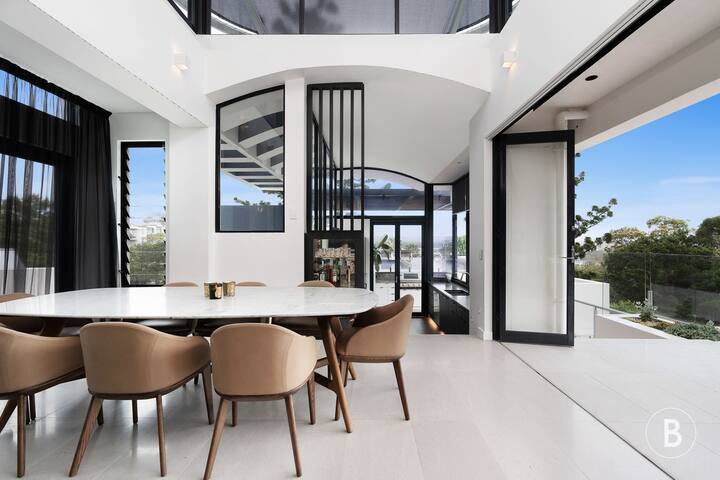 June – Noosa Heads gallery image 2