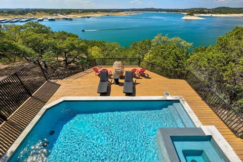 Atlantis | Front Row View of Lake Travis