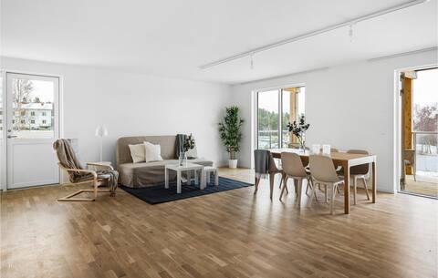 3 bedroom beautiful apartment in Stjärnhov