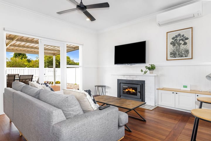 Fairbairn Family Beach Bungalow - Busselton