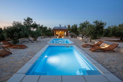 Eco Villa Solus with two pools
