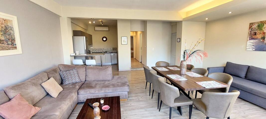 Amazing Acropolis view apartment gallery image 4