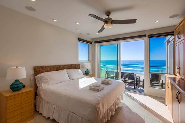 Beachfront Paradise – Ocean Palms Penthouse gallery image 3