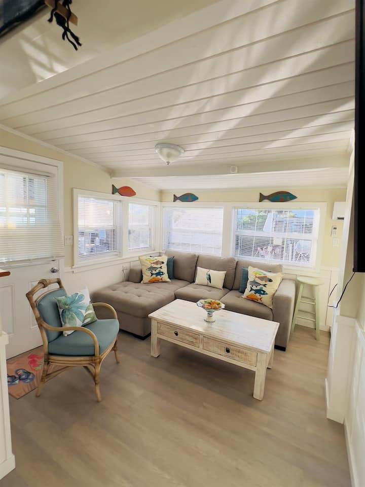 Fisherman's Cottage At Matlacha - Matlacha, FL