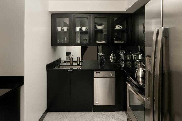 Skyline Duplex near Central Park and Times Square gallery image 5