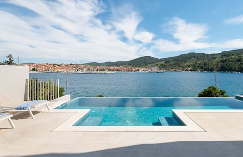 Luxury & stylish Villa Lavanda 5 m from the sea