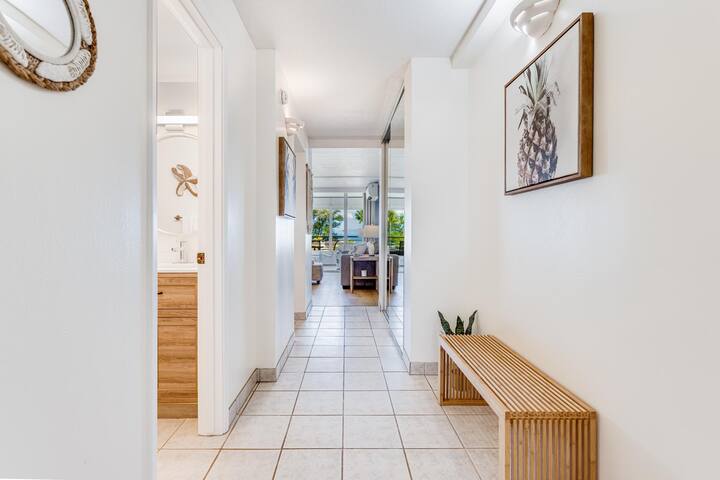 Beautiful Stylish Condo W/ Amazing Ocean Views, Wa gallery image 3