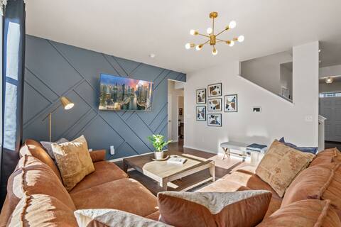 NEW! Family-friendly Home w/ Pool Table, King Beds