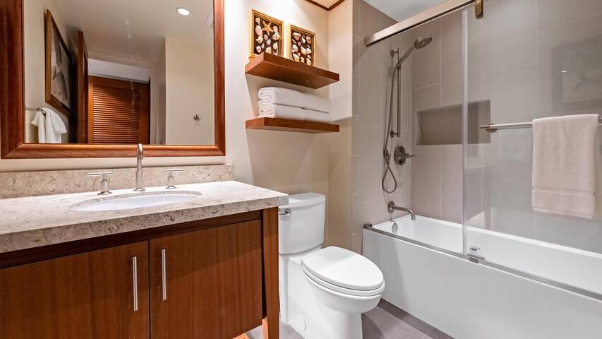 Mauna Lani Point | B204