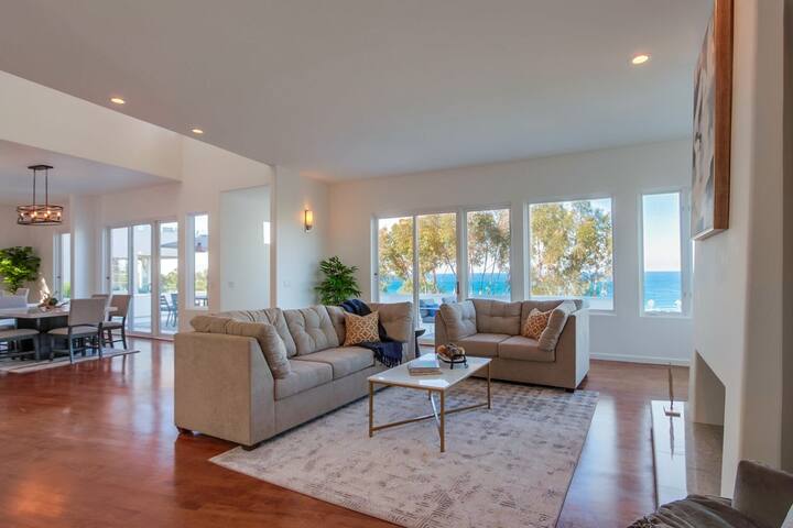 Panoramic View Estate 3 Levels! gallery image 4