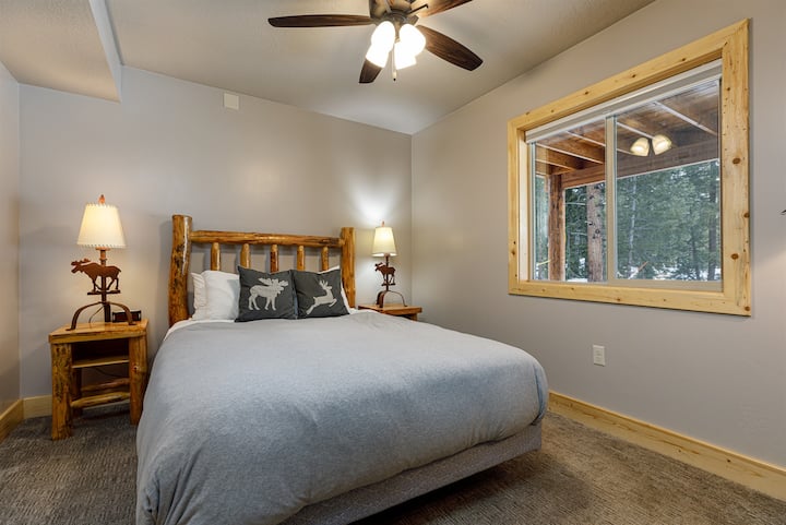 Chumba cha kulala cha Malkia cha Ghorofa ya Chini