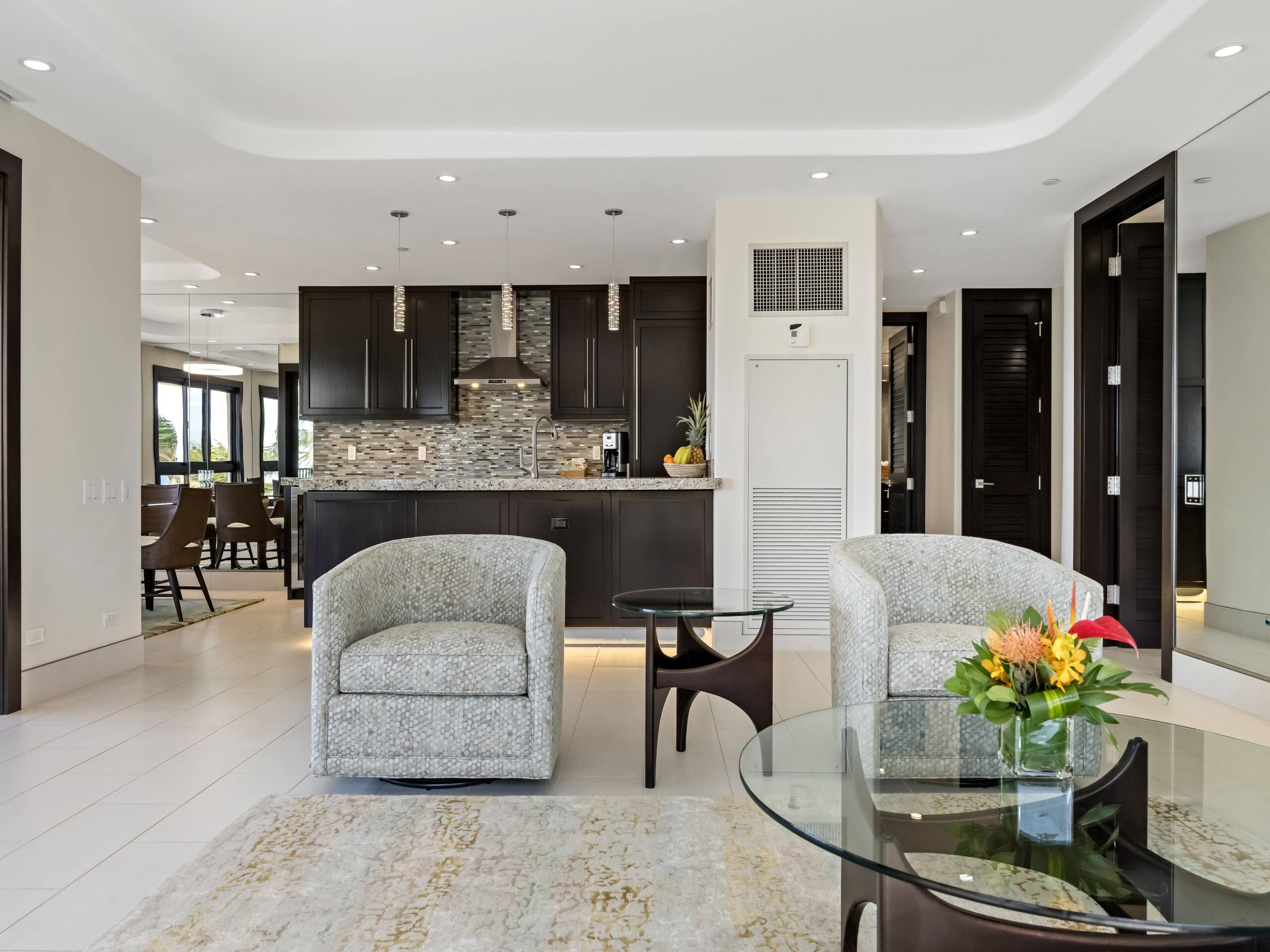 Condo in Lahaina · ★5.0 · 2 bedrooms · 3 beds · 2 baths - Image 10
