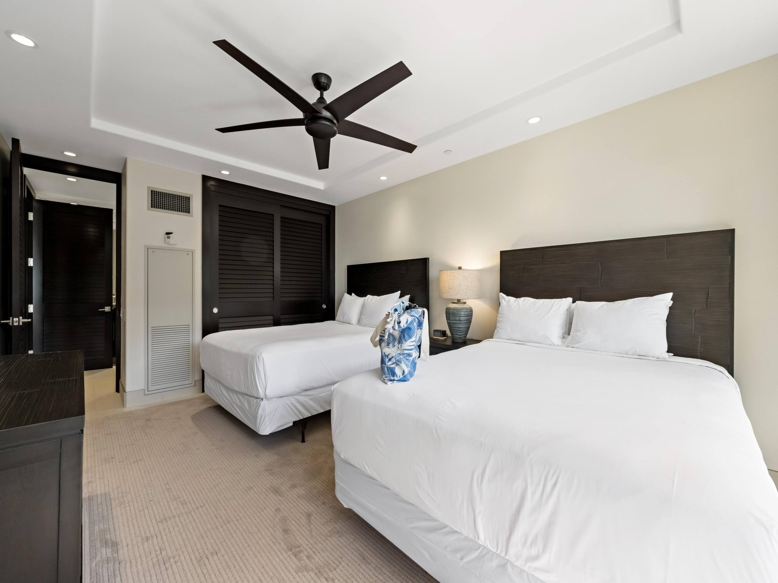 Condo in Lahaina · ★5.0 · 2 bedrooms · 3 beds · 2 baths - Image 22