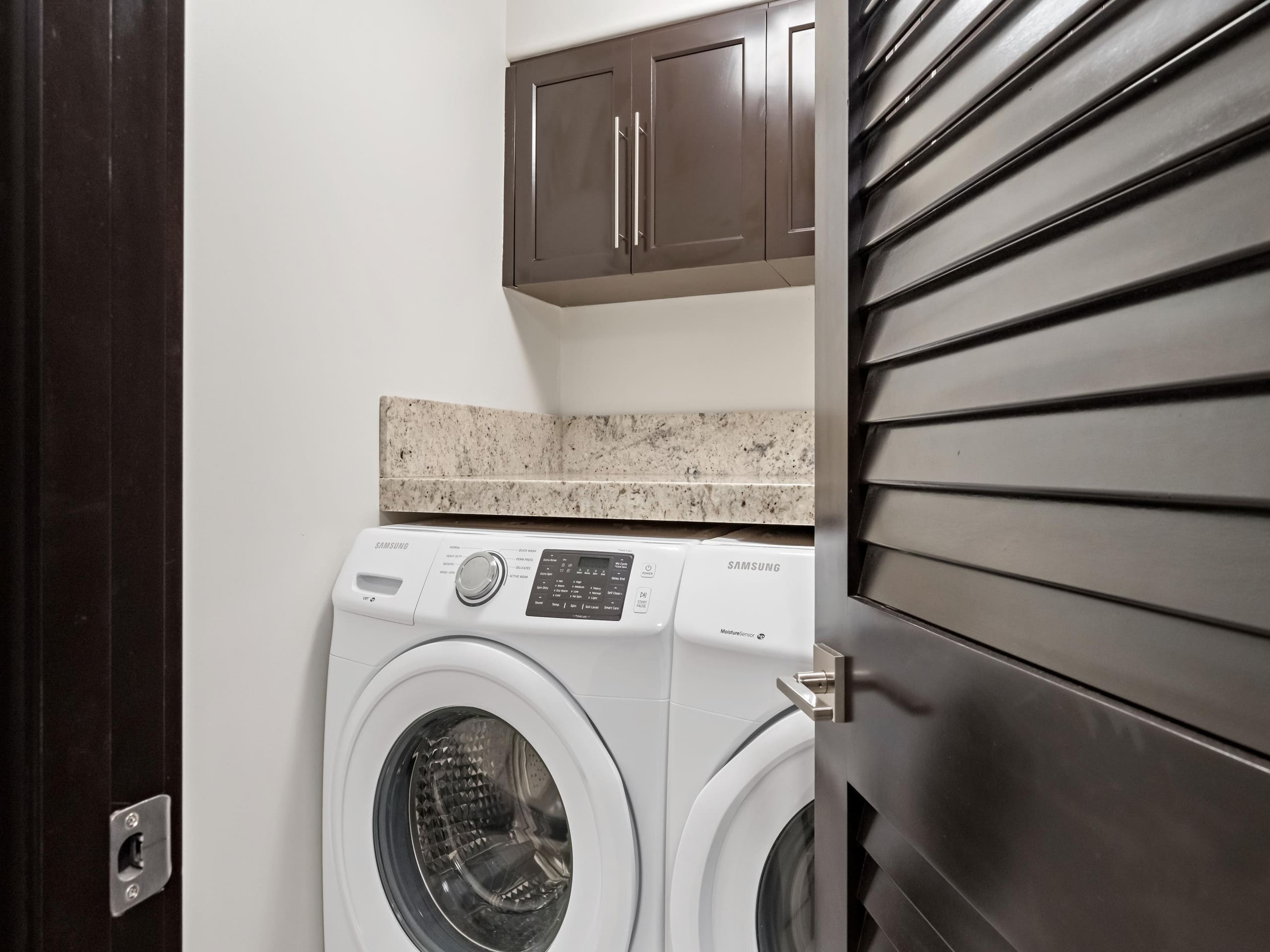 Condo in Lahaina · ★5.0 · 2 bedrooms · 3 beds · 2 baths - Image 36