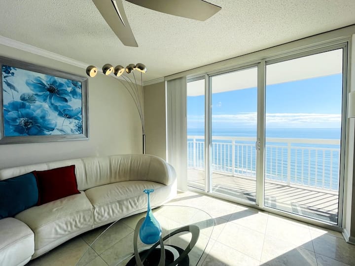 Luxury Large Ocean Front Condo With Pool, North Mb - North Myrtle Beach, SC