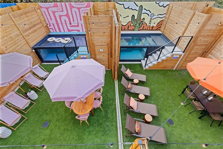 Dreamy 2 Home 2 Pool Paradise | Cowboys + Barbies