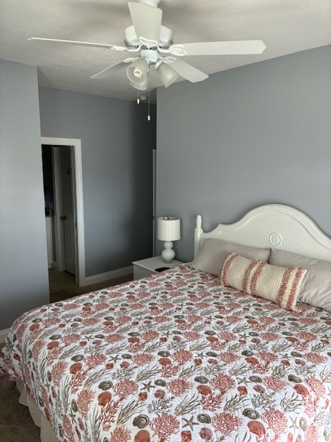 Master King en la planta superior con puerta al balcón superior