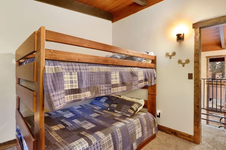 საძინებელი 4