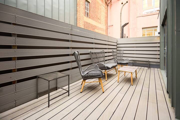 Superb Marylebone apartment with large balcony gallery image 5