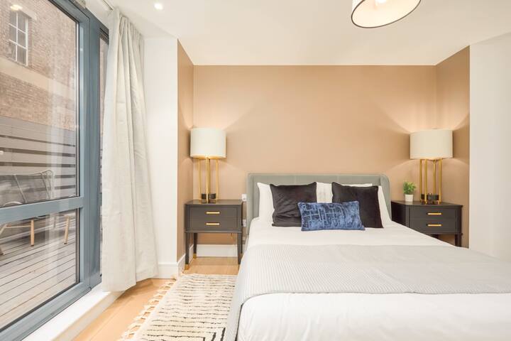 Superb Marylebone apartment with large balcony gallery image 3