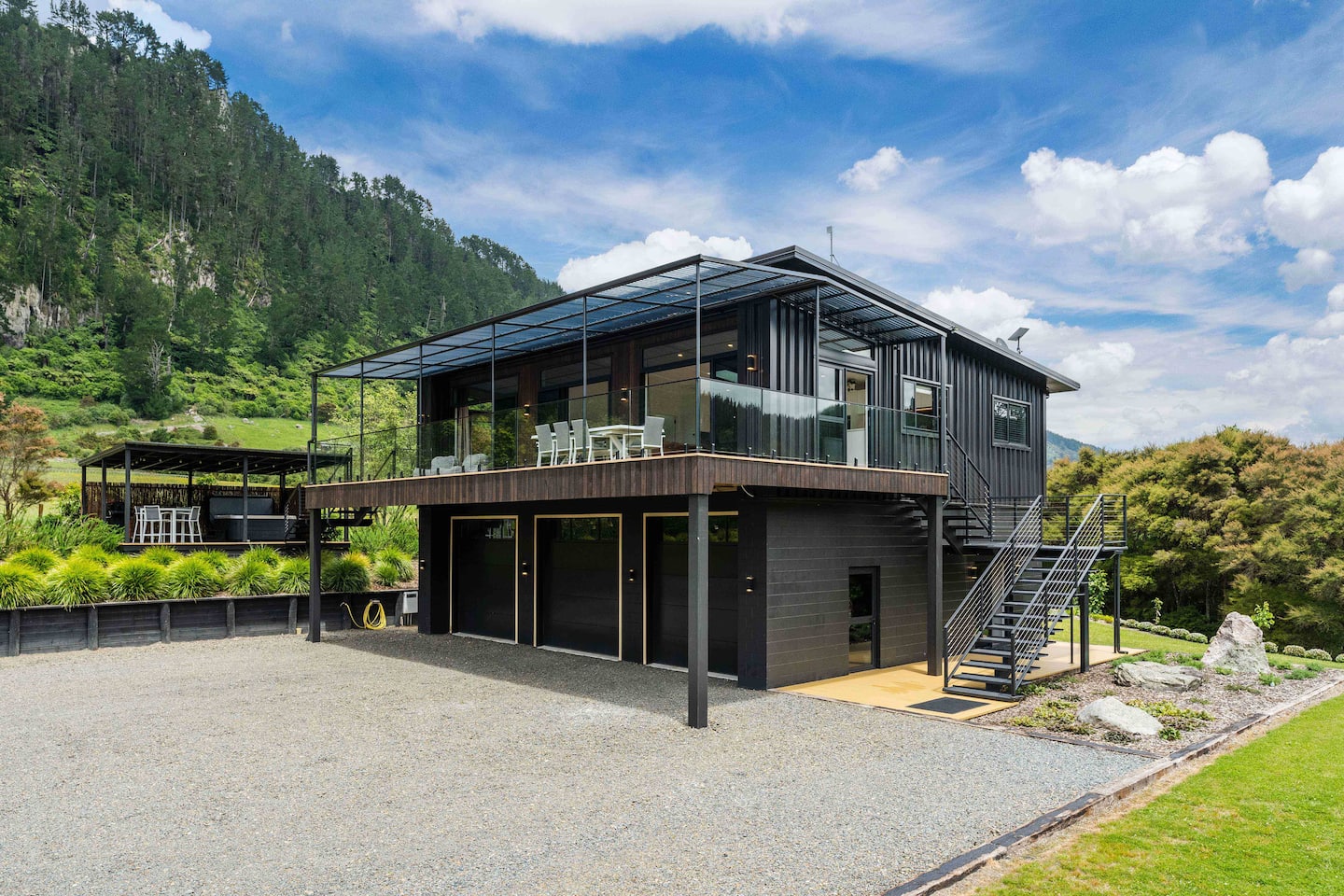 Lakeview Oasis - Lake Whakamaru Retreat 1