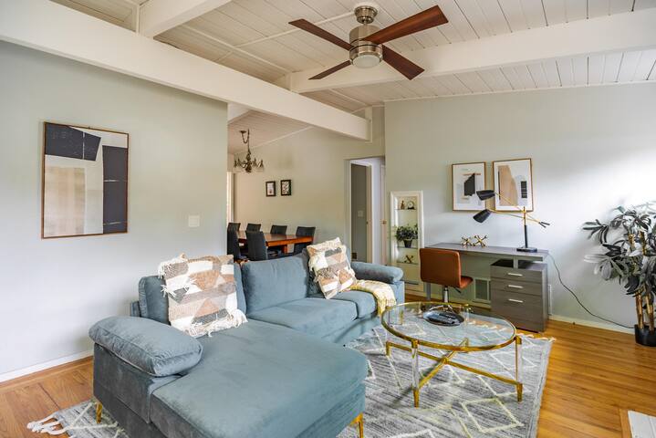 Blueground managed Airbnb listing 2