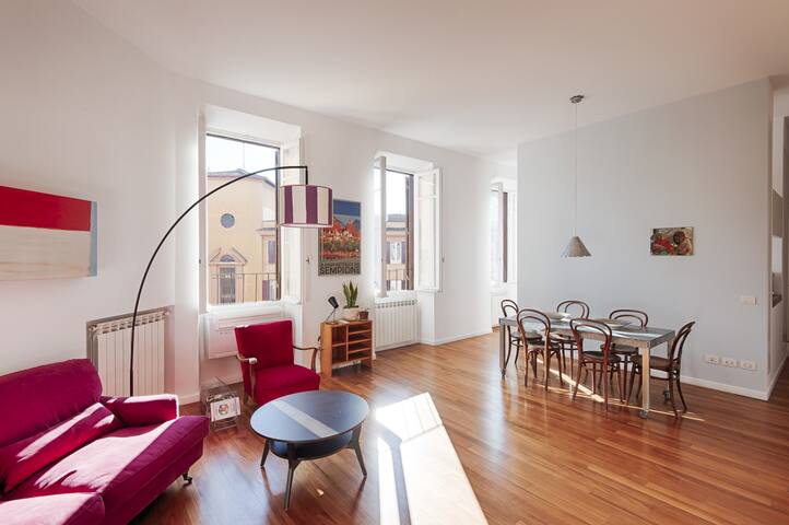 Auditorium Luxury Three Bedroom Apartment gallery image 2