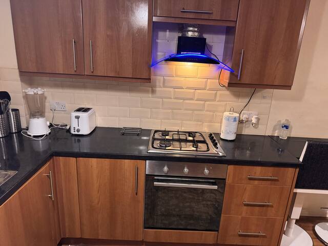 Lovely 3-Bed House in Bolton Greater Manchester gallery image 5