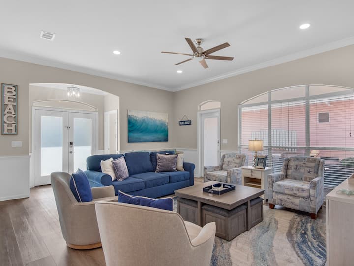 Updated Kitchen, Close To Pool! - Destin, FL