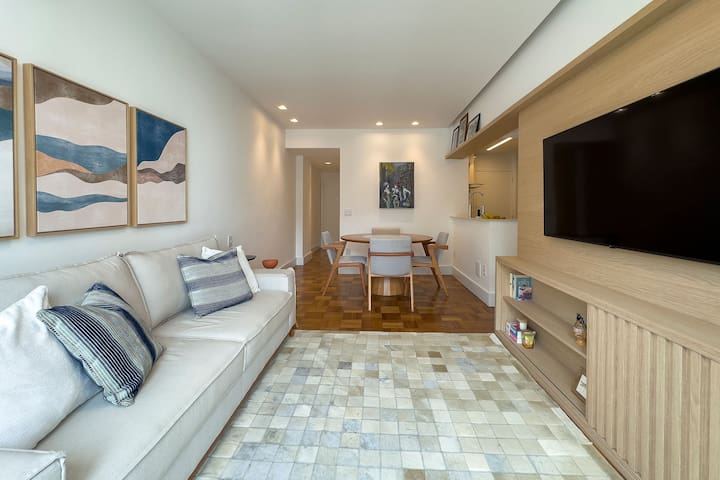 Leblon | Apartment in the Best Spot in Town