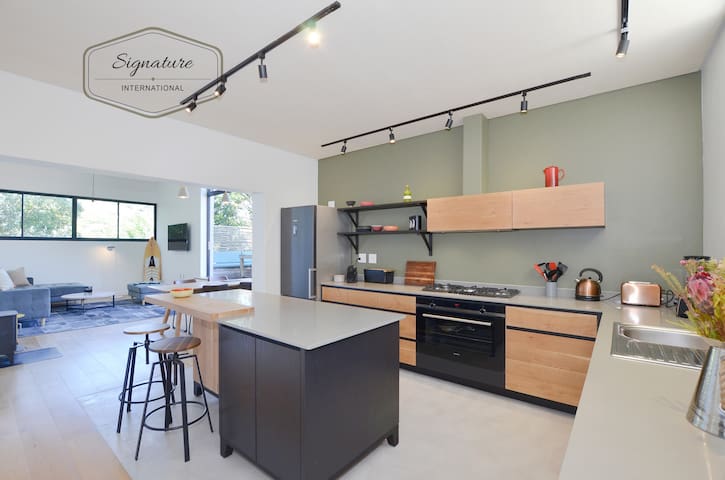 2 Bedroom Apartment – Tamboerskloof