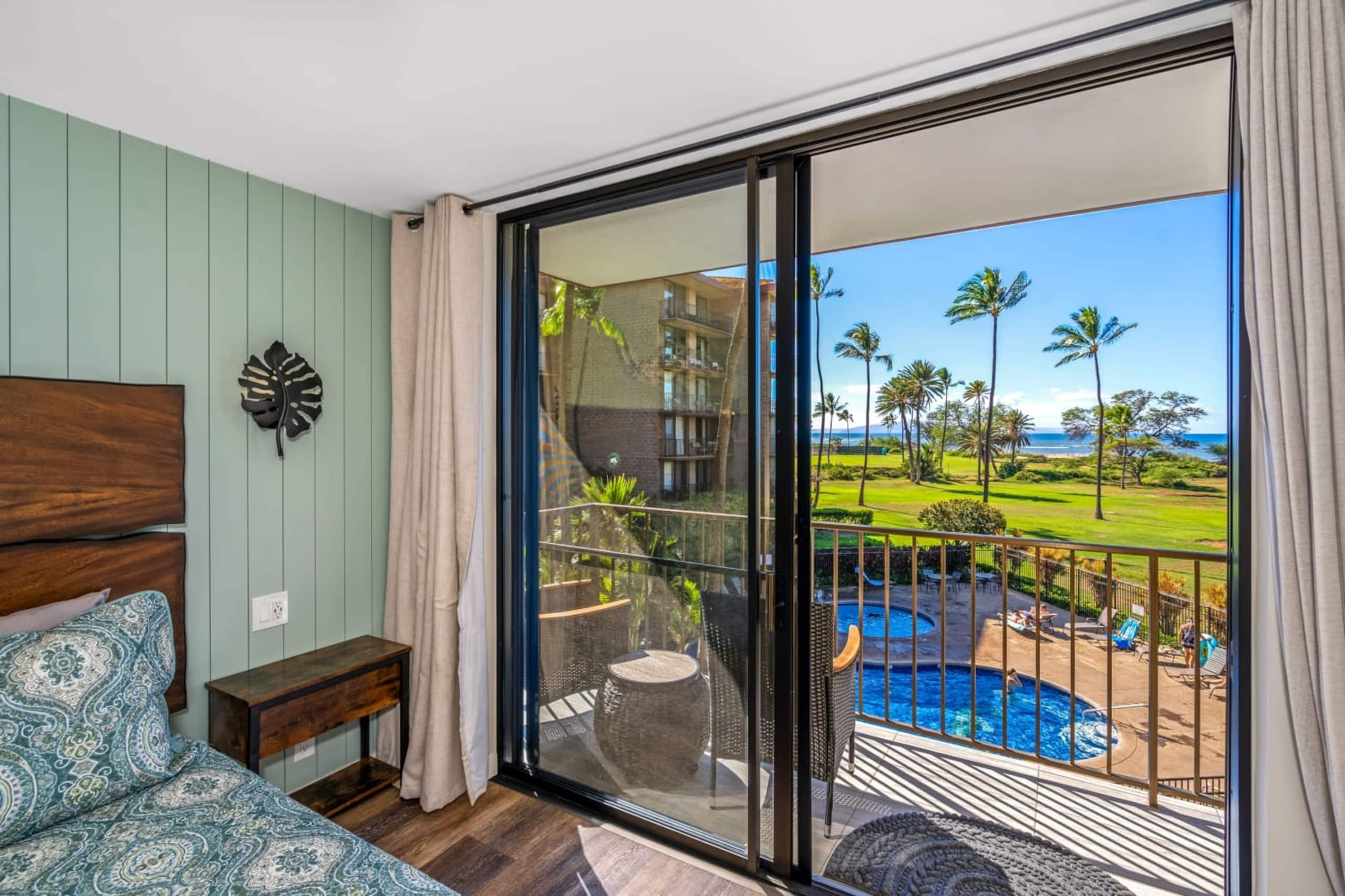 2/2 Oceanview Modern Resort Vistas - Image 18