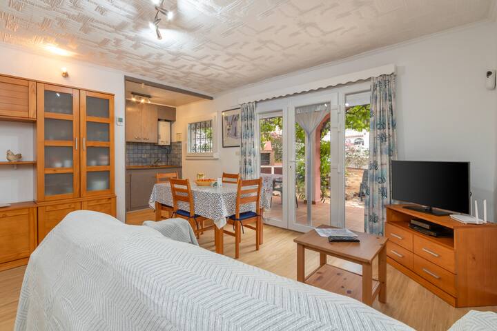 Giovanni gallery image 3