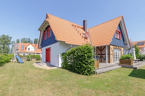 Top Airbnb: Haff & Meer Vacation Home in Rerik