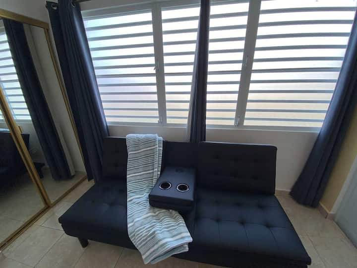 Orquídea W/private Balcony & Patio W/ac, Tv4k,wifi - Bayamón