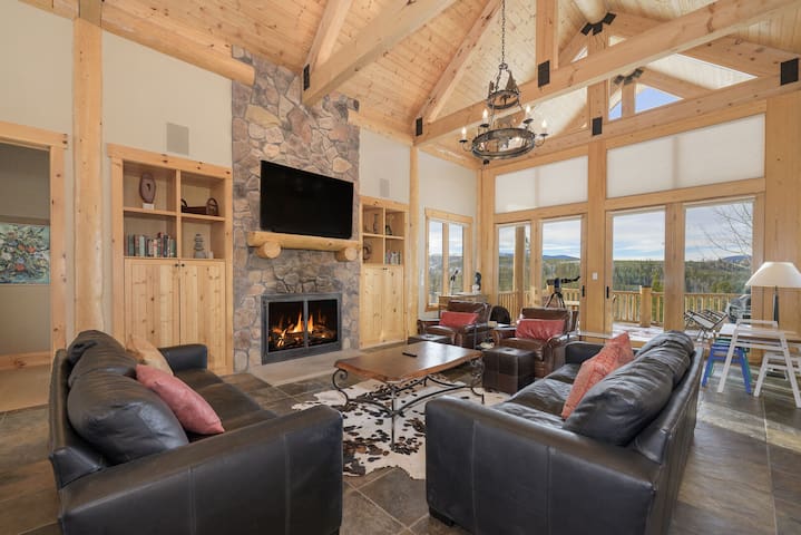 Visit Vacation Rentals managed Airbnb listing 1