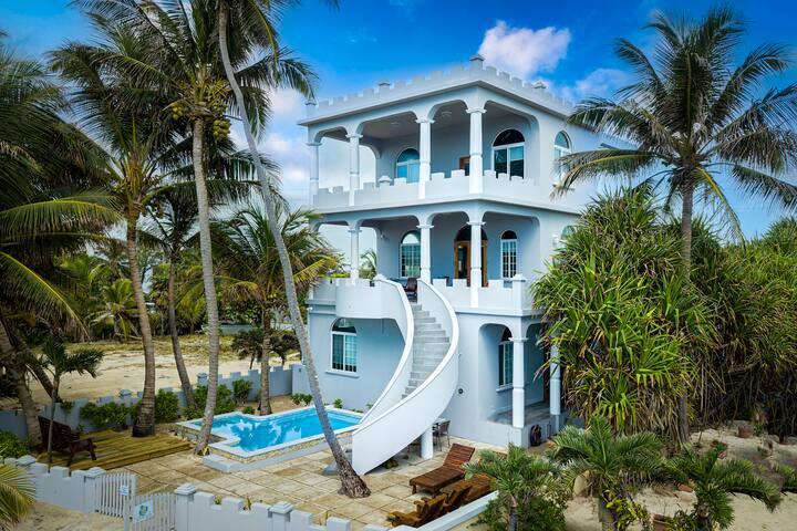 Sandcastle Oceanfront Home with stunning views gallery image 4