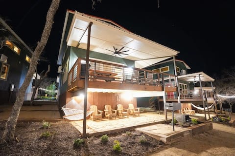 Cabin 8 - CampQYB- Modern Lux Cabin, Hot Tub, Fire