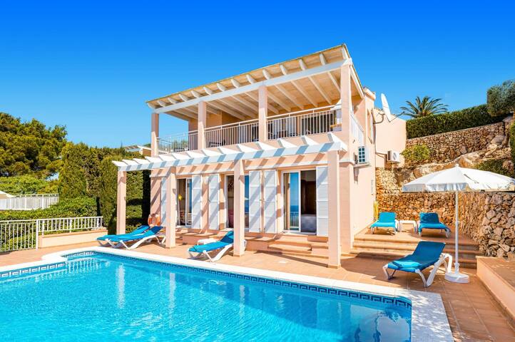 Villa Camamilla by Villa Plus gallery image 2