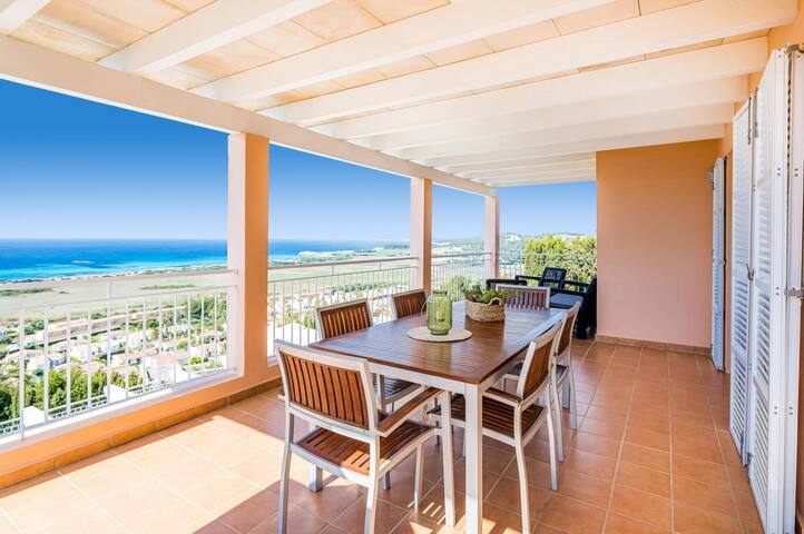 Villa Camamilla by Villa Plus gallery image 3