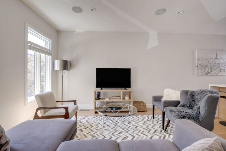 Blueground | Russian Hill, nr park, museum & shops gallery image 3