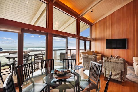 Seashore Retreat: Waterfront Haven