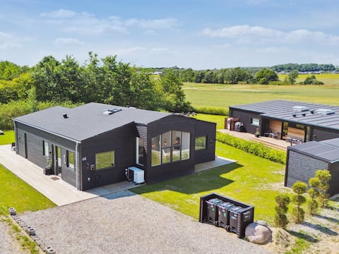 "Nissine" - 300m from the sea by Interhome