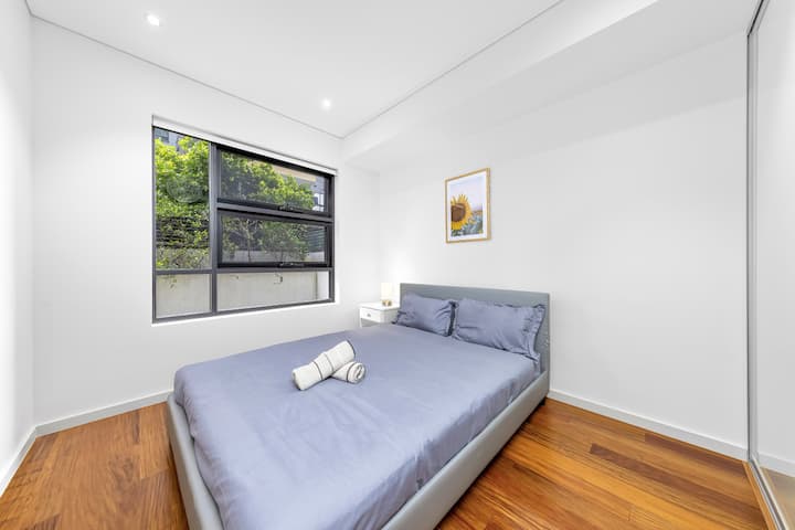 bed2_високо лого без