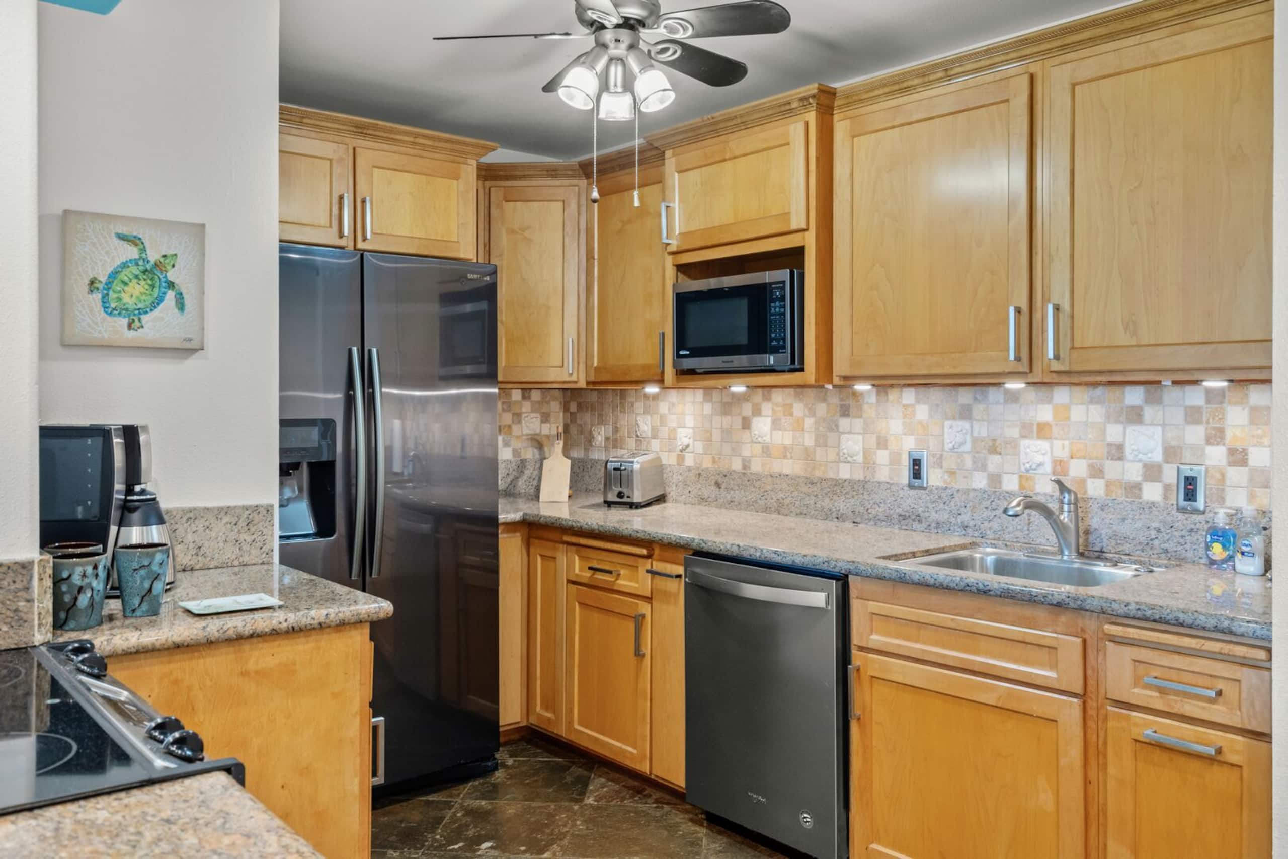 Condo in Lahaina · ★4.66 · 2 bedrooms · 4 beds · 2 baths - Image 6