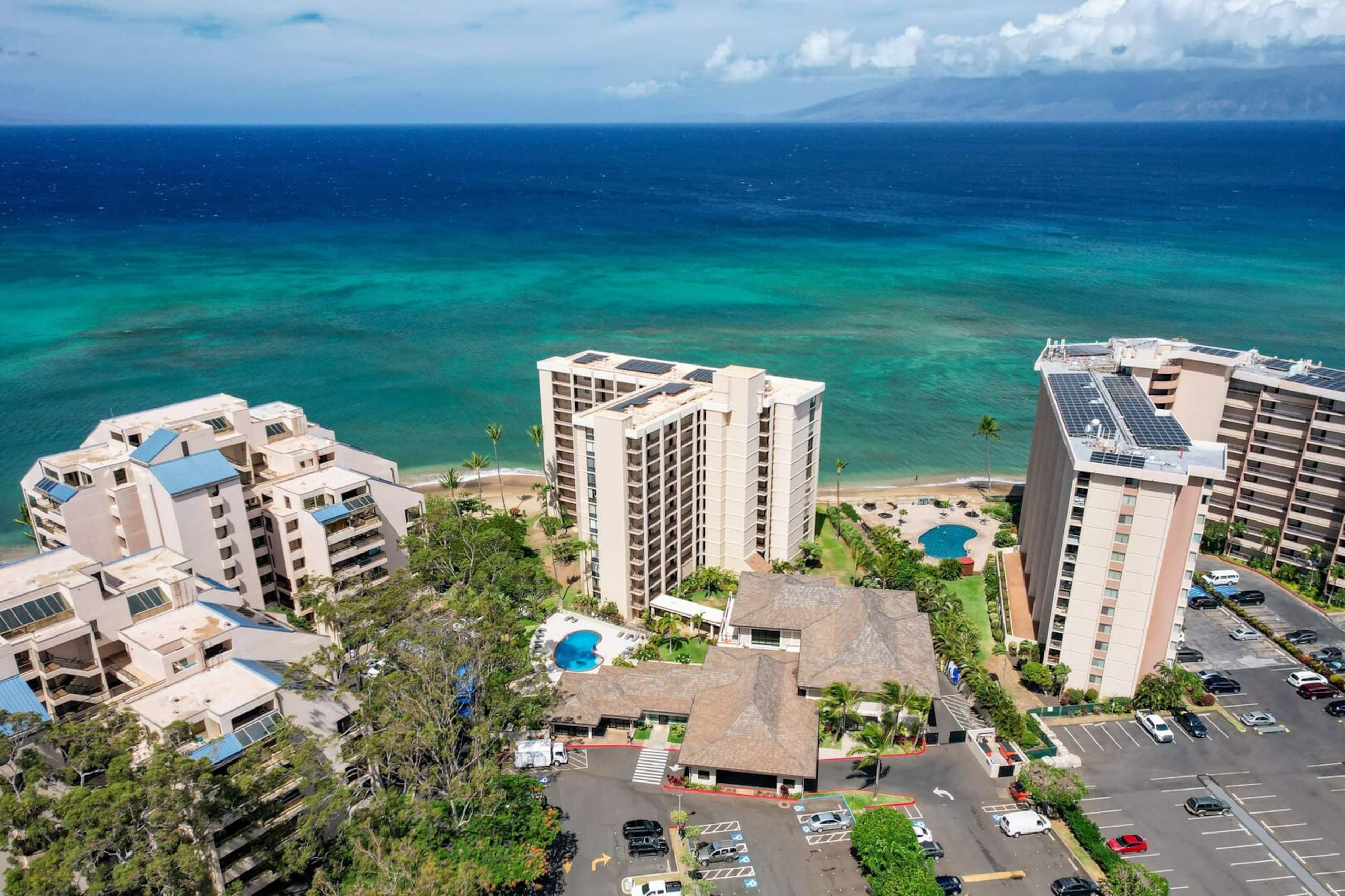 Condo in Lahaina · ★4.66 · 2 bedrooms · 4 beds · 2 baths - Image 42