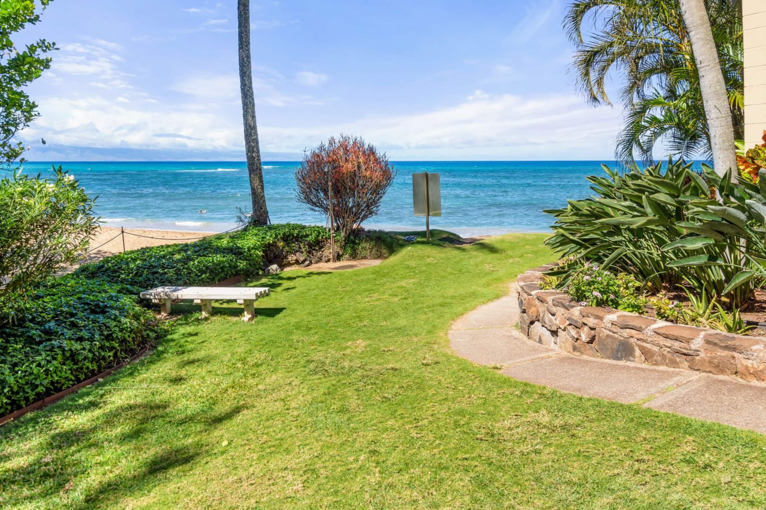 Condo in Lahaina · ★4.66 · 2 bedrooms · 4 beds · 2 baths - Image 24