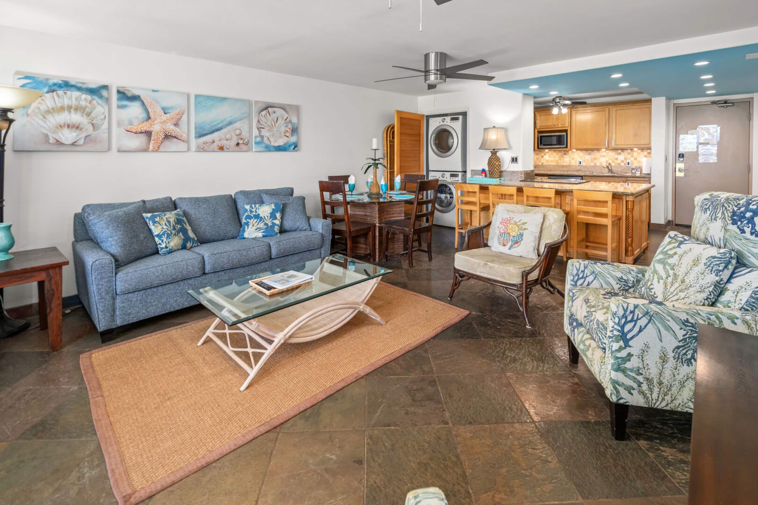 Condo in Lahaina · ★4.66 · 2 bedrooms · 4 beds · 2 baths - Image 2