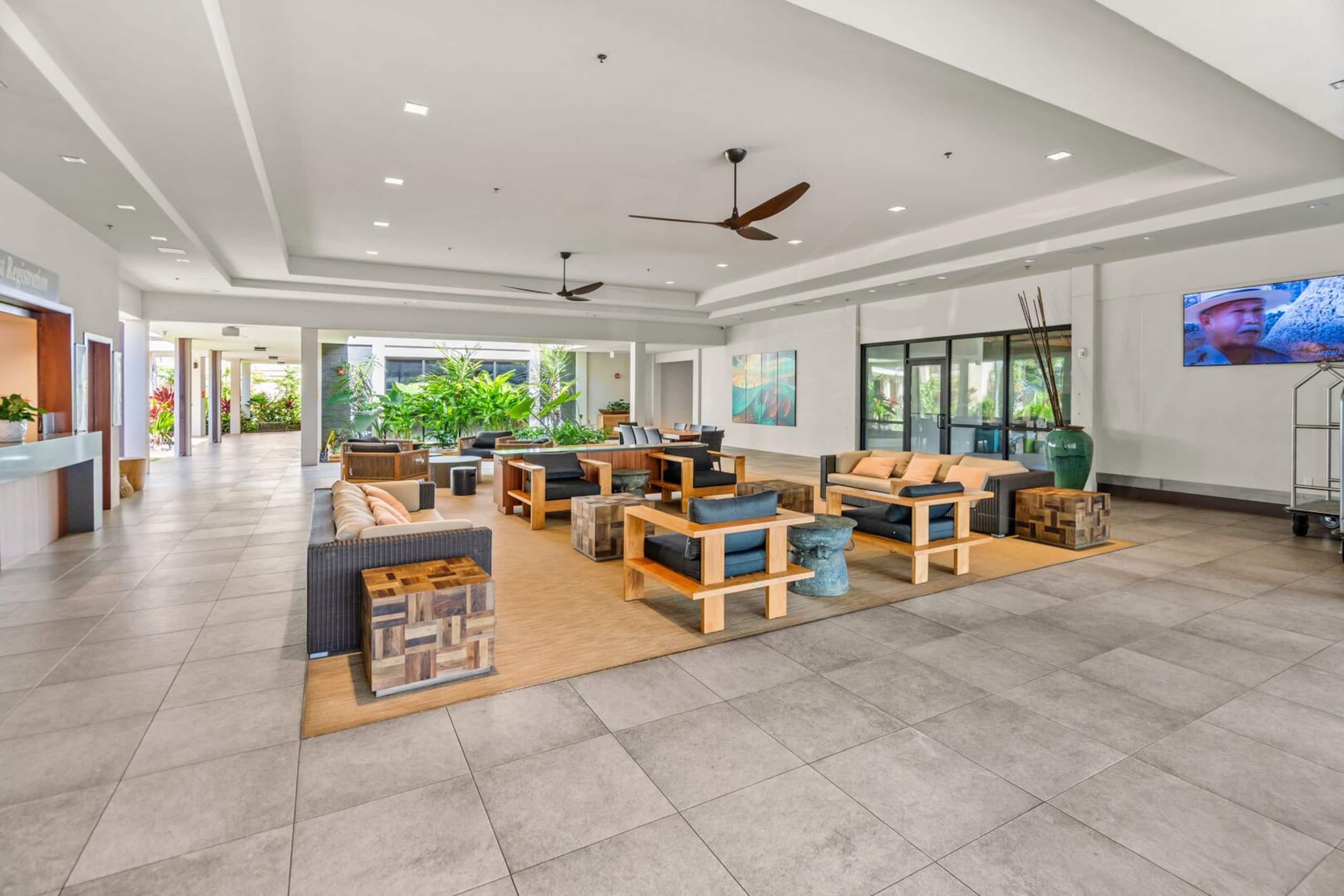 Condo in Lahaina · ★4.66 · 2 bedrooms · 4 beds · 2 baths - Image 31