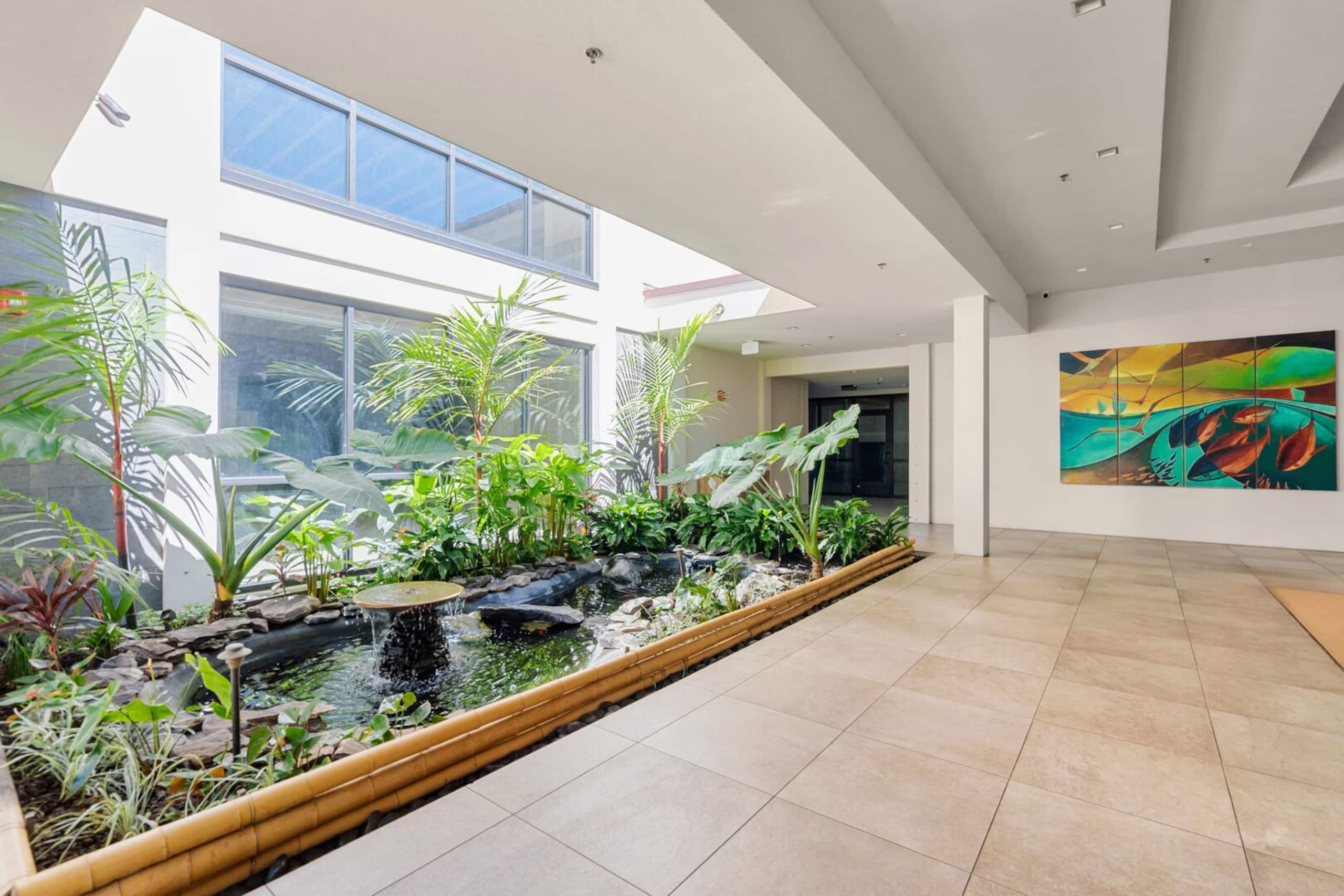 Condo in Lahaina · ★4.66 · 2 bedrooms · 4 beds · 2 baths - Image 33